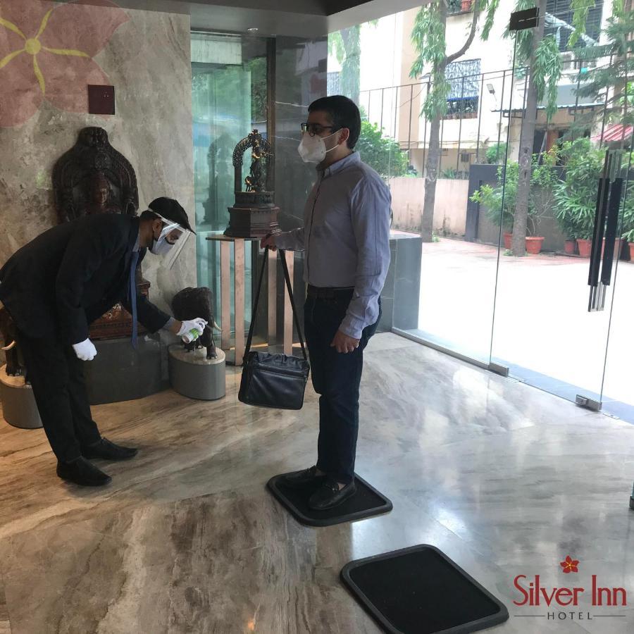 Hotel Silver Inn Mumbai Bagian luar foto