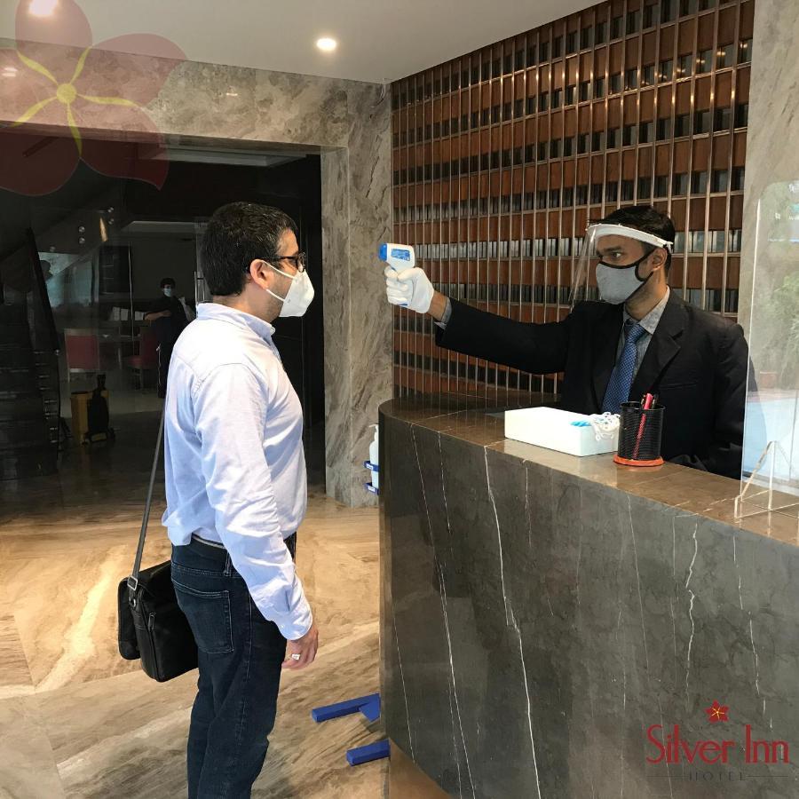 Hotel Silver Inn Mumbai Bagian luar foto