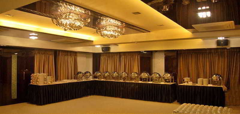 Hotel Silver Inn Mumbai Bagian luar foto