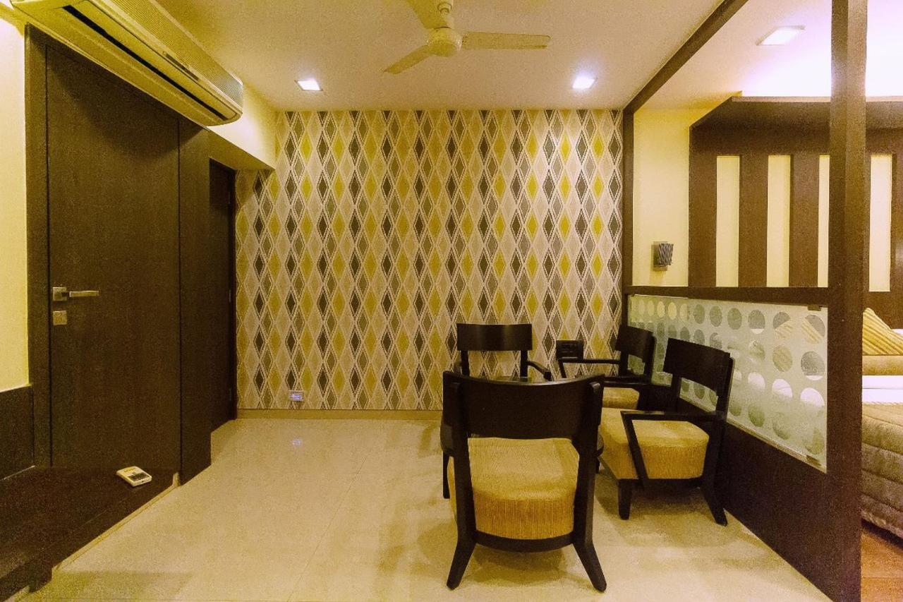 Hotel Silver Inn Mumbai Bagian luar foto